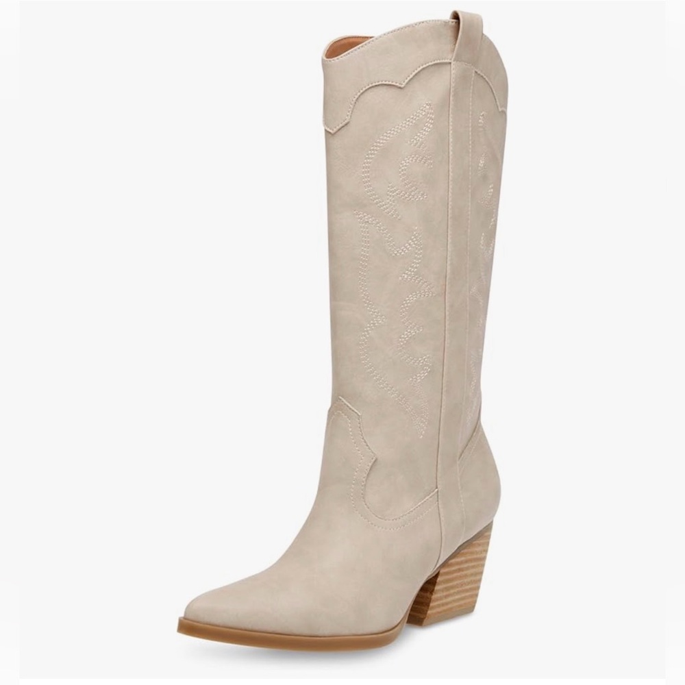 Dolce Vita White and Tan Boots
